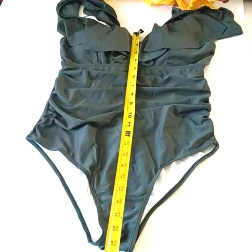 PLUNGE V-NECK MONOKINI Green Ruffle Trim Lace Up Back Ruched Swimsuit SIZE LARGE - Picture 13 of 15